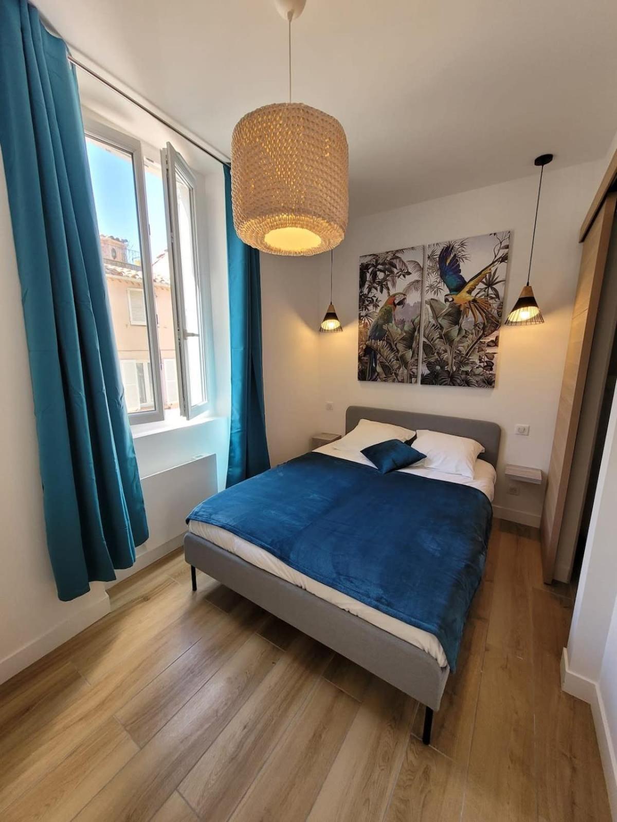 06An - Beautiful Apartment In The Heart Of Old Антиб Екстериор снимка