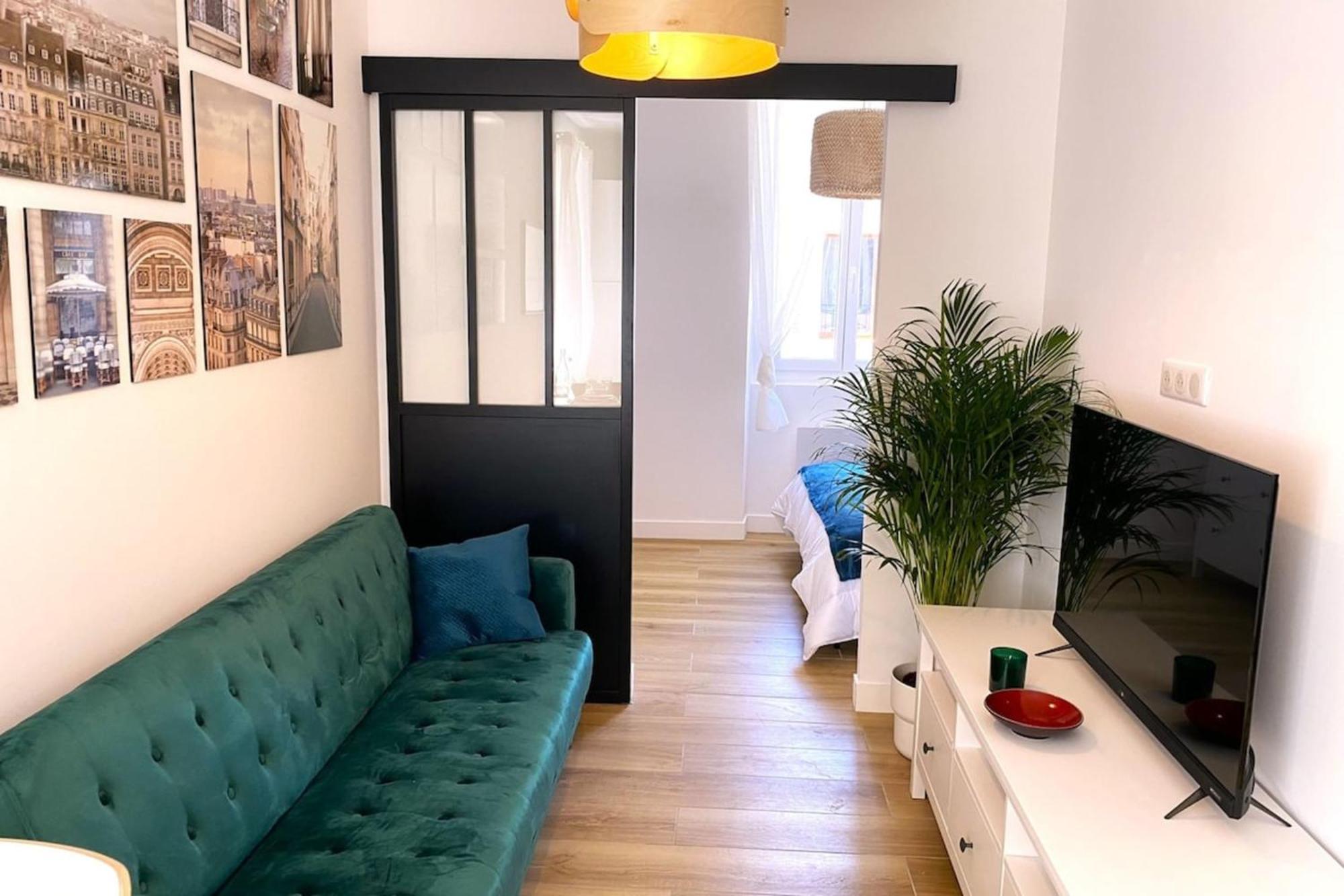 06An - Beautiful Apartment In The Heart Of Old Антиб Екстериор снимка