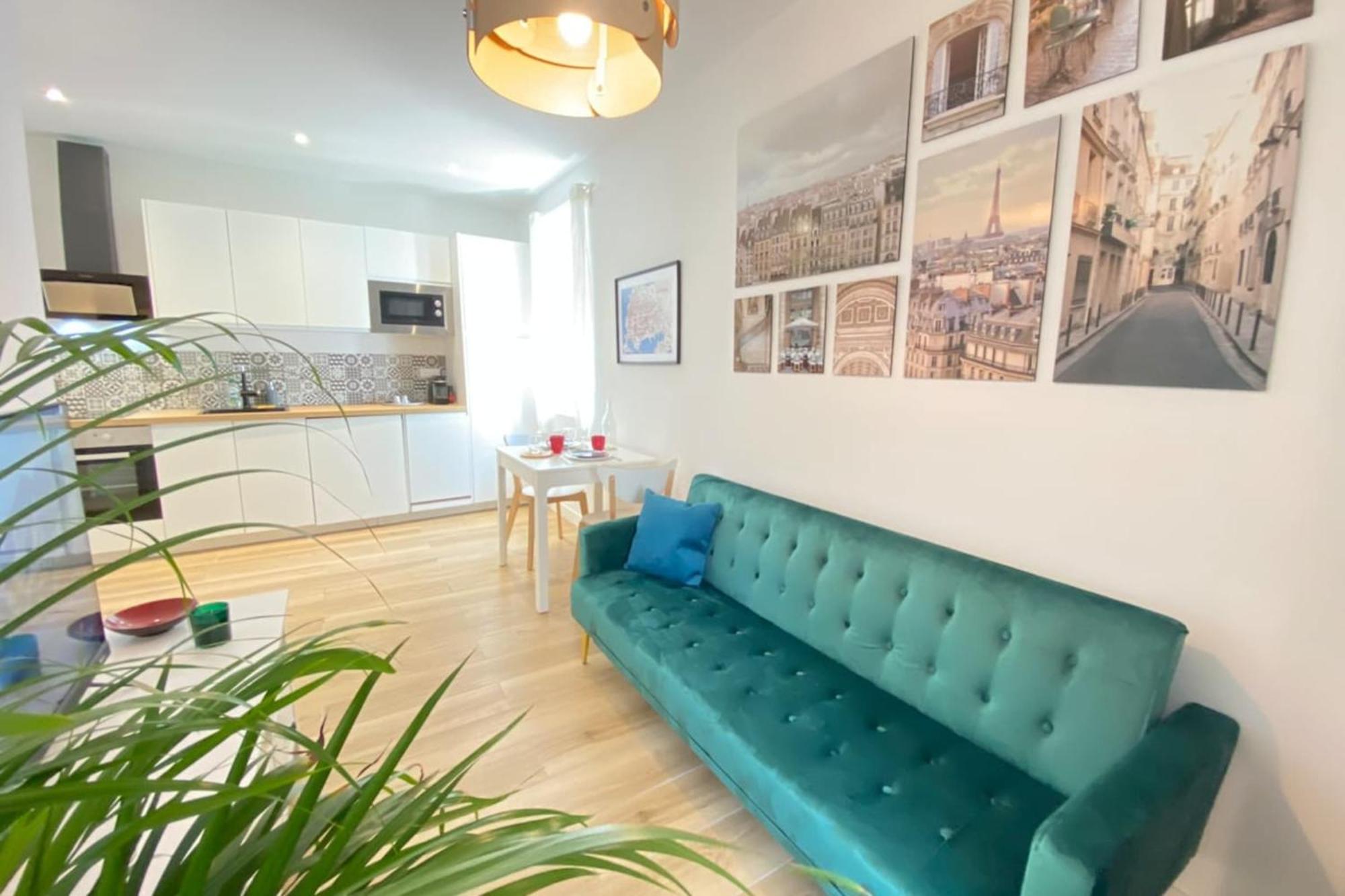 06An - Beautiful Apartment In The Heart Of Old Антиб Екстериор снимка